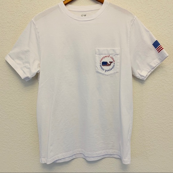 🇺🇸 Vineyard Vines Shirt 🇺🇸 - Picture 1 of 3